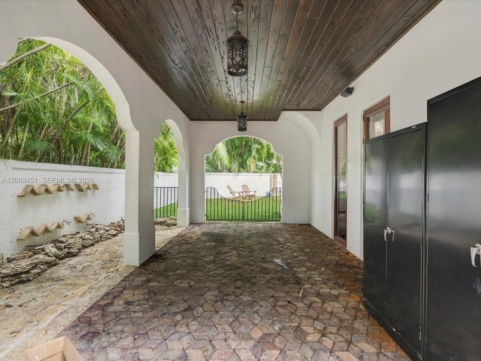 421 Sarto Avenue, Coral Gables, FL 33134 photo 8
