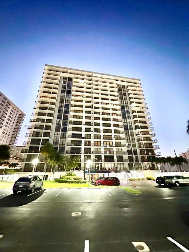 3031 N Ocean Boulevard 404, Fort Lauderdale, FL 33308