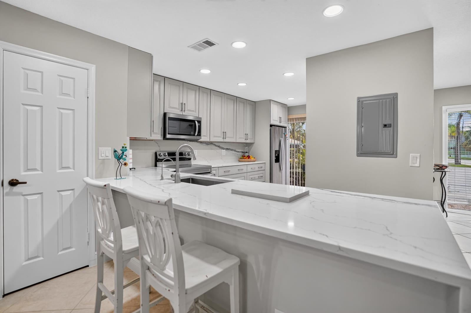 400 CANAL Point S 130 — photo 11