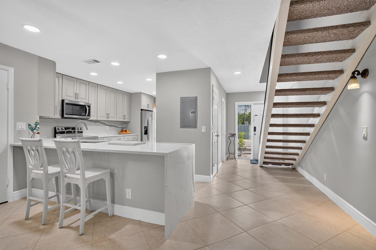 400 CANAL Point S 130 — photo 9