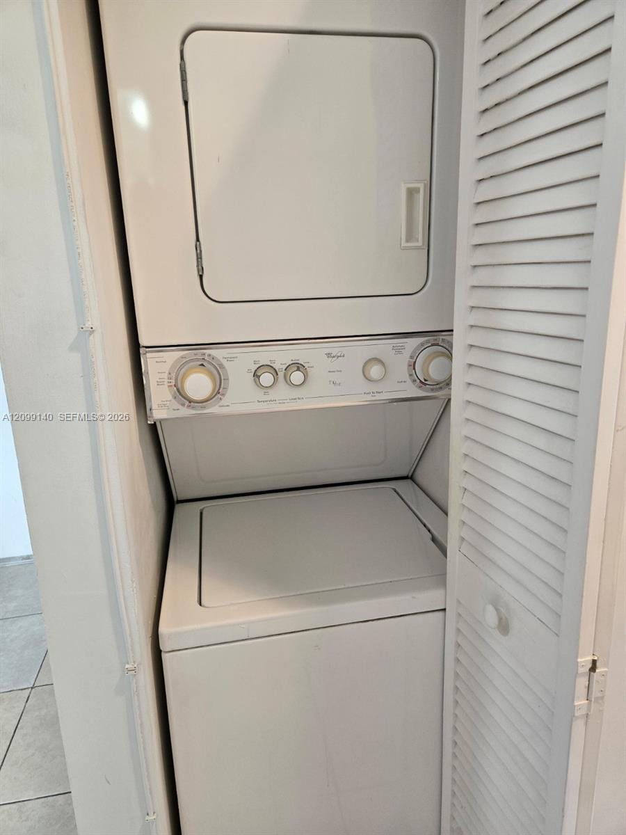 7130 Rue Versailles 11, Miami Beach, FL 33141 photo 9