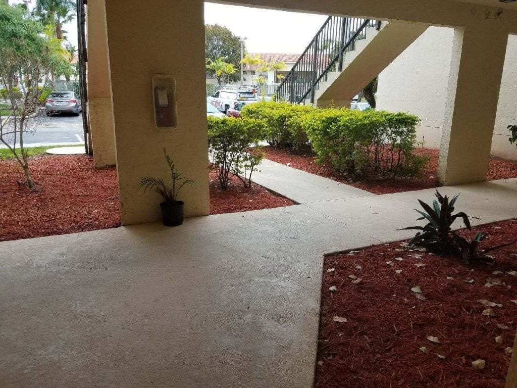 1501 WINDORAH Way C, West Palm Beach, FL 33411 photo 2