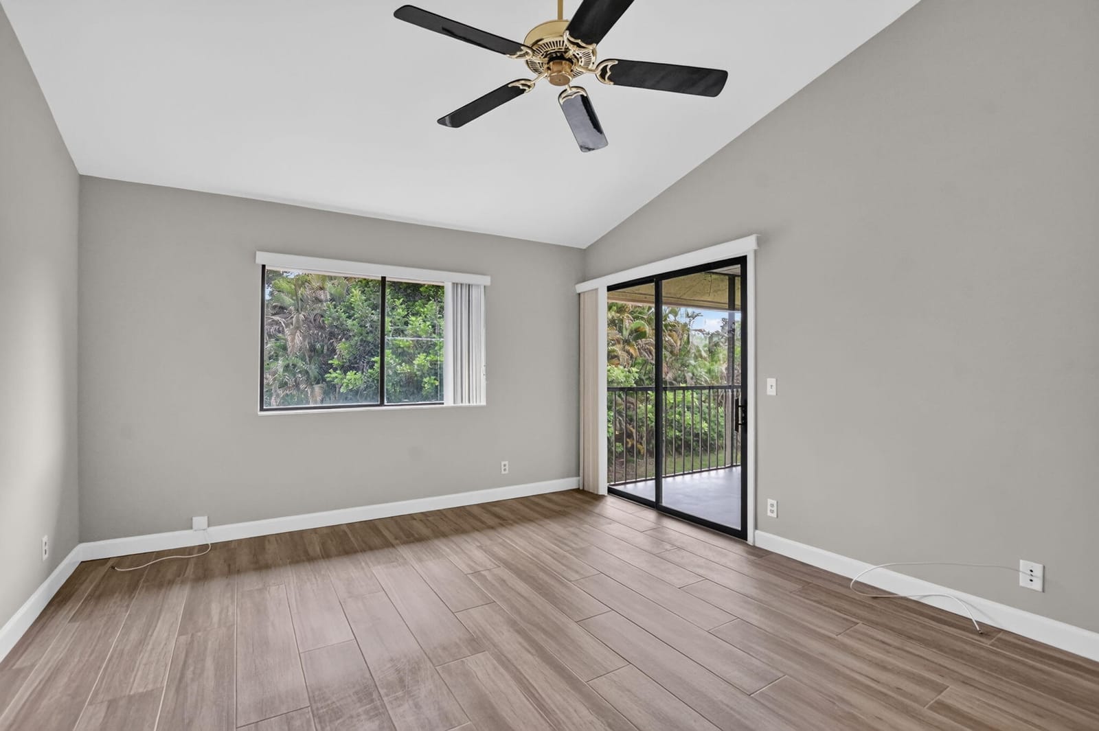 7864 LEXINGTON CLUB Boulevard D — photo 11