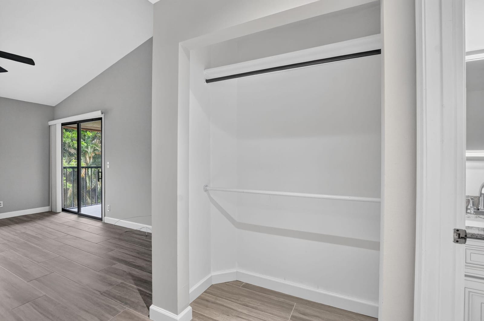 7864 LEXINGTON CLUB Boulevard D, Delray Beach, FL 33446 photo 13