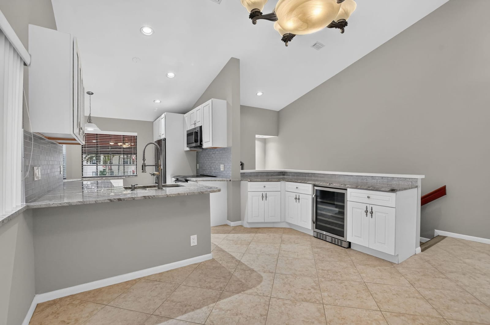 7864 LEXINGTON CLUB Boulevard D — photo 6