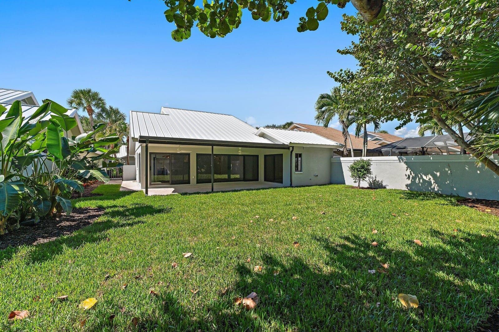 139 SAND PINE Drive, Jupiter, FL 33477 photo 2