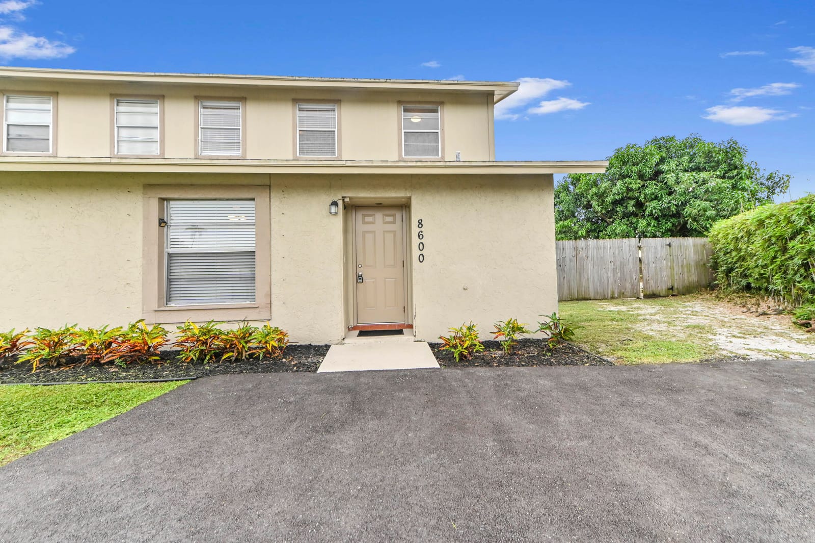 8600 Uranus Terrace — photo 8