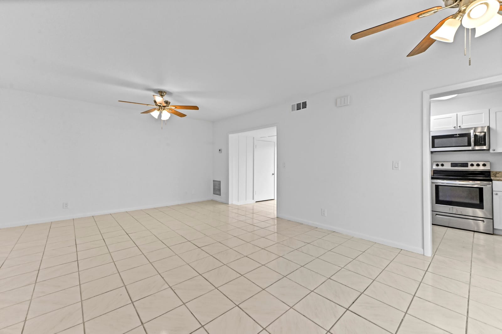 8600 Uranus Terrace — photo 10