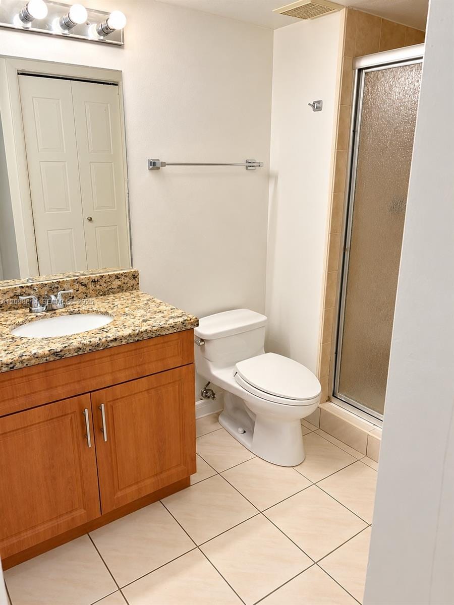 341 Lakeview Drive 104, Weston, FL 33326 photo 4