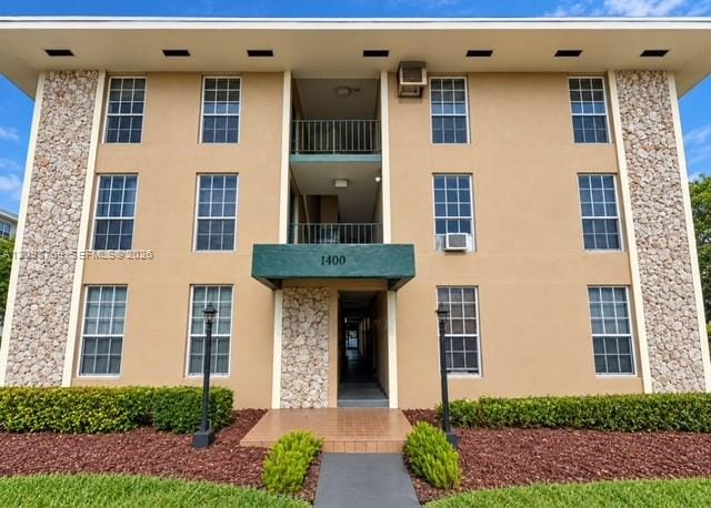 1400 S Douglas Road 14, Coral Gables, FL 33134 photo 3