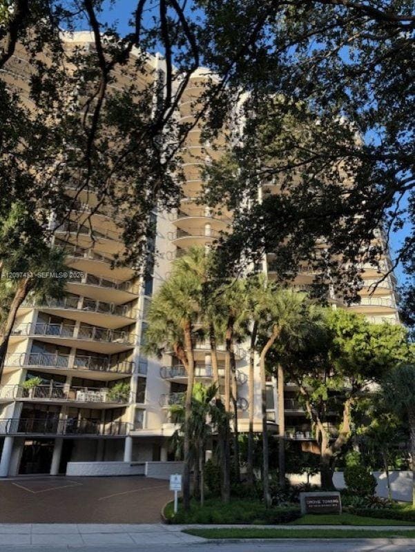 2843 S Bayshore Drive 5A, Miami, FL 33133