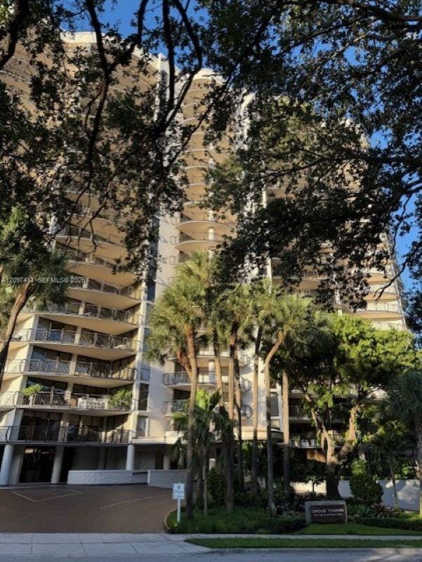 2843 S Bayshore Drive 5A, Miami, FL 33133