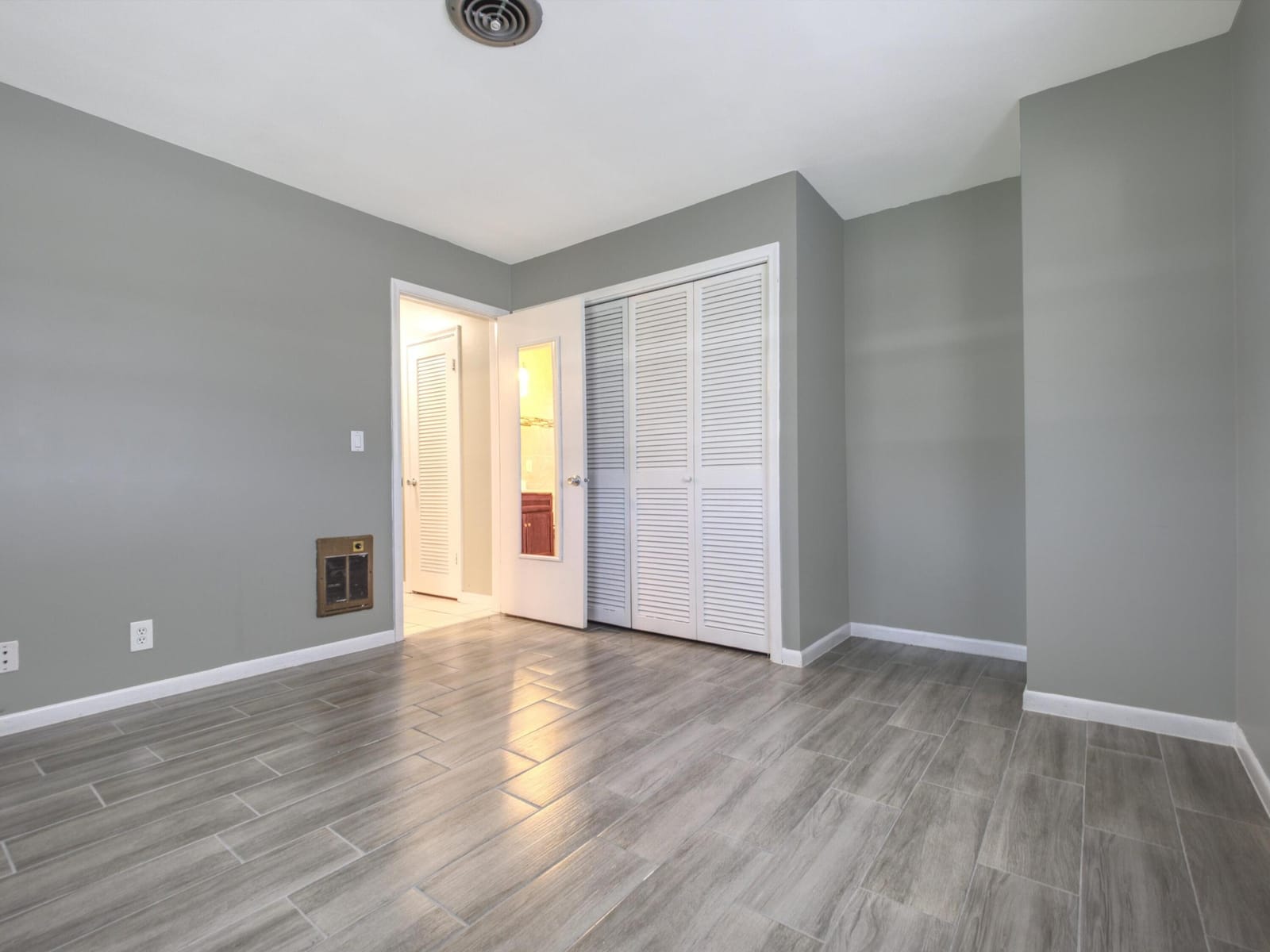 1300 Alho Drive — photo 4