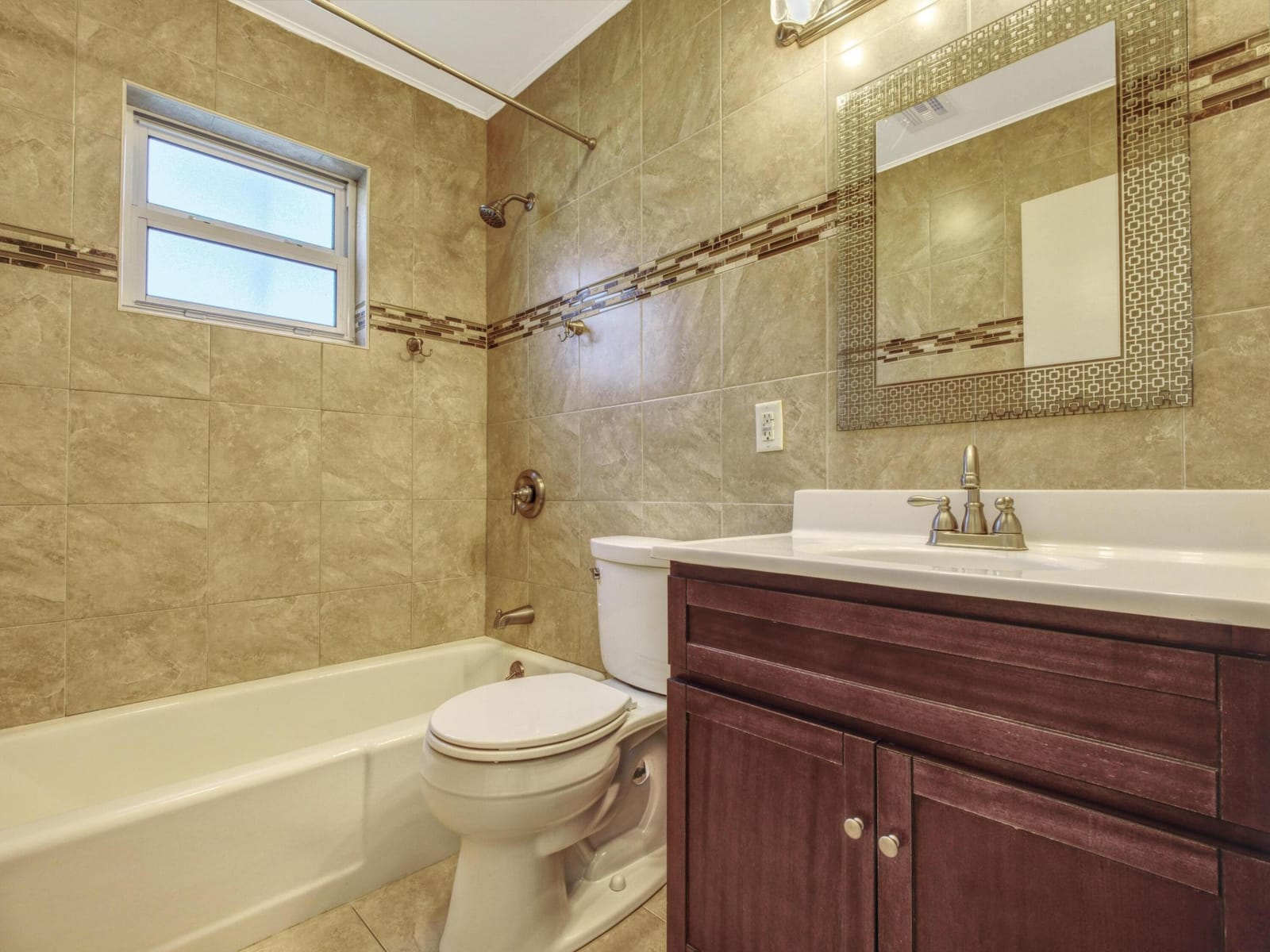 1300 Alho Drive — photo 7