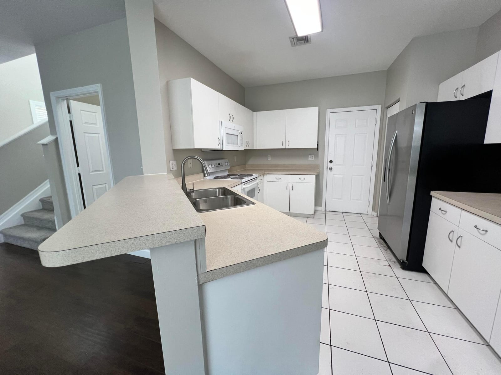 9120 VILLA PALMA Lane — photo 6