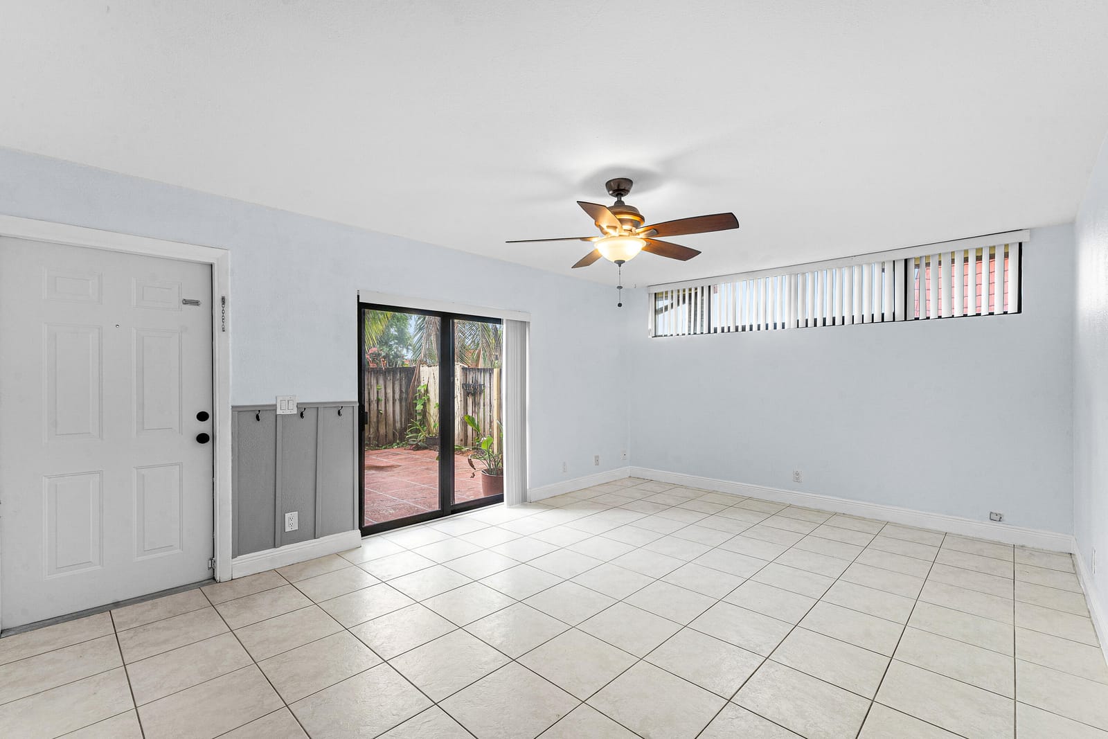 3754 Victoria Drive — photo 7