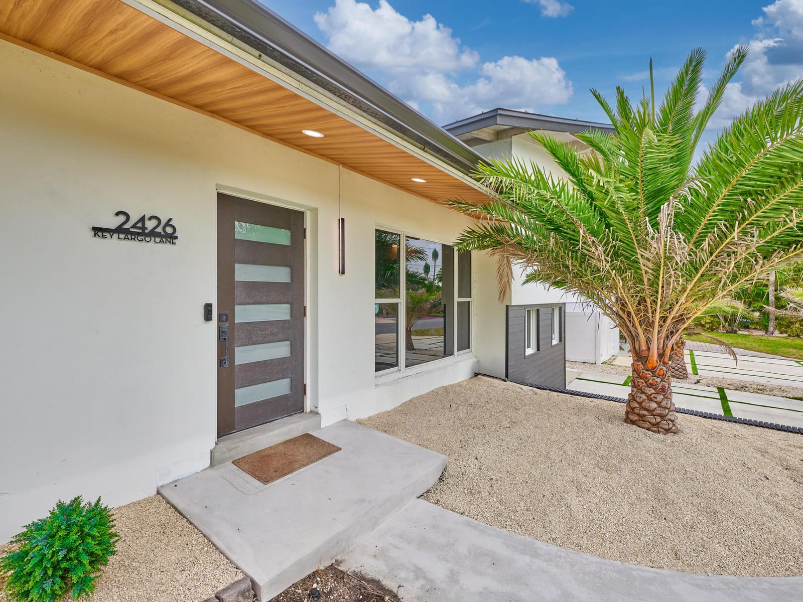 2426 Key Largo Lane — photo 4