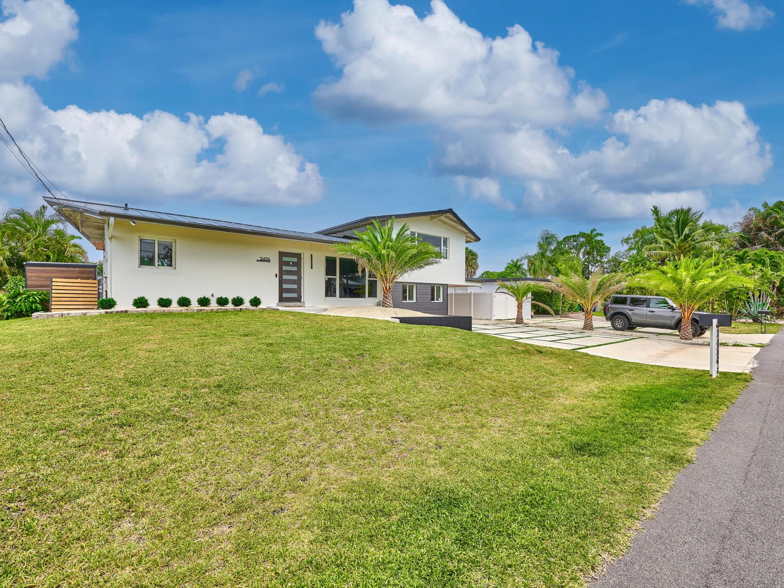 2426 Key Largo Lane — photo 10