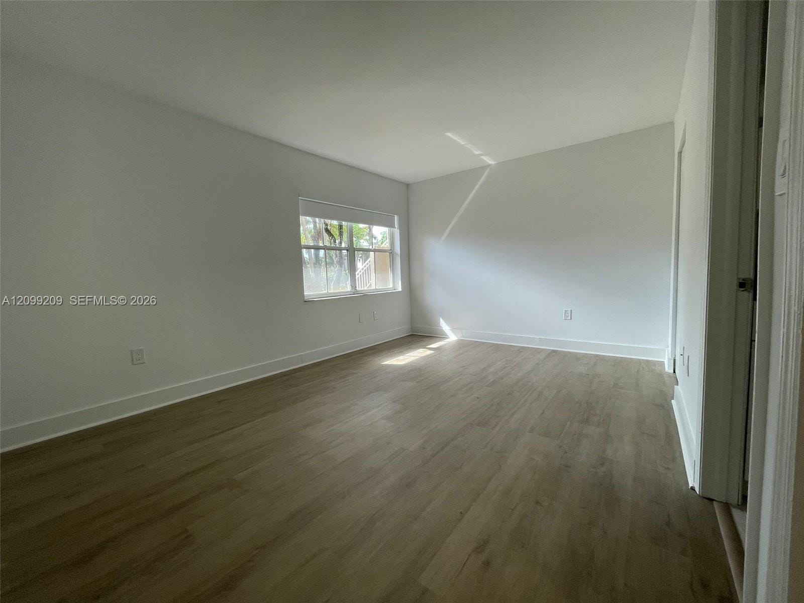 8660 NW 6th Lane 5-105, Miami, FL 33126 photo 7