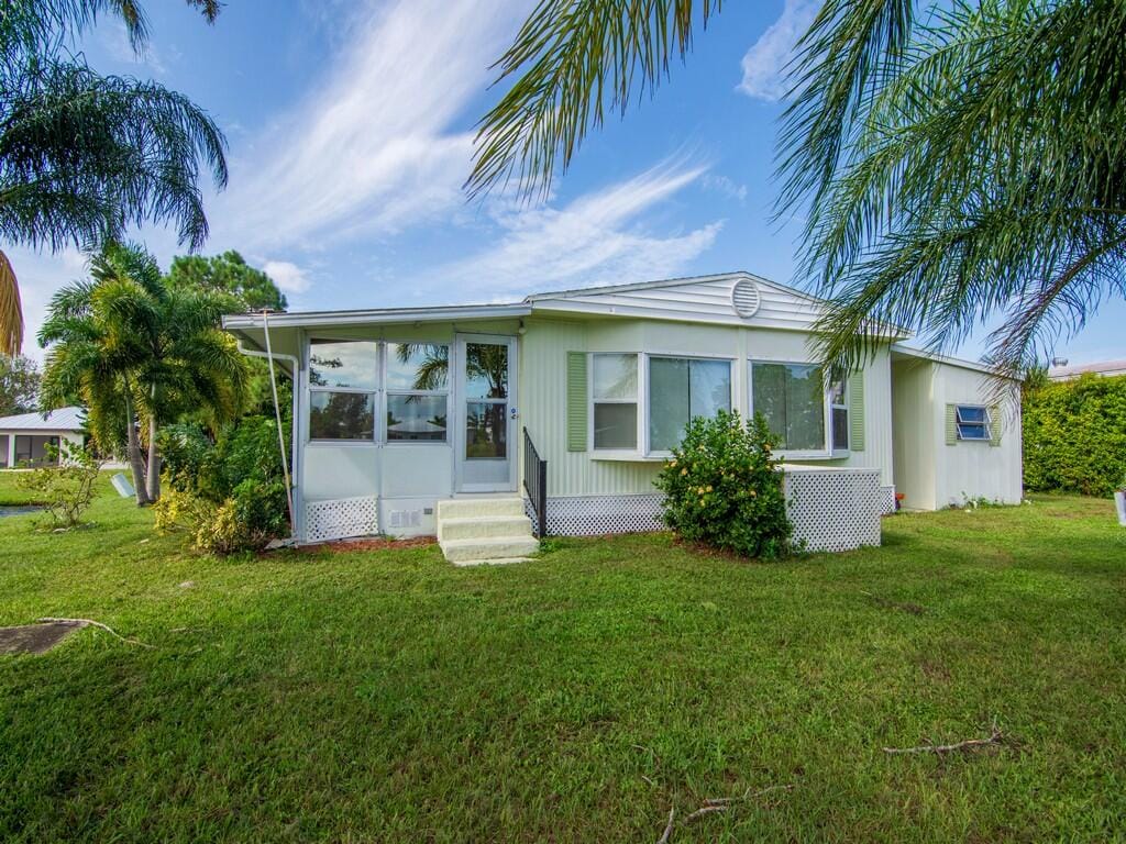 7 La Paloma Lane, Port St. Lucie, FL 34952 photo 11
