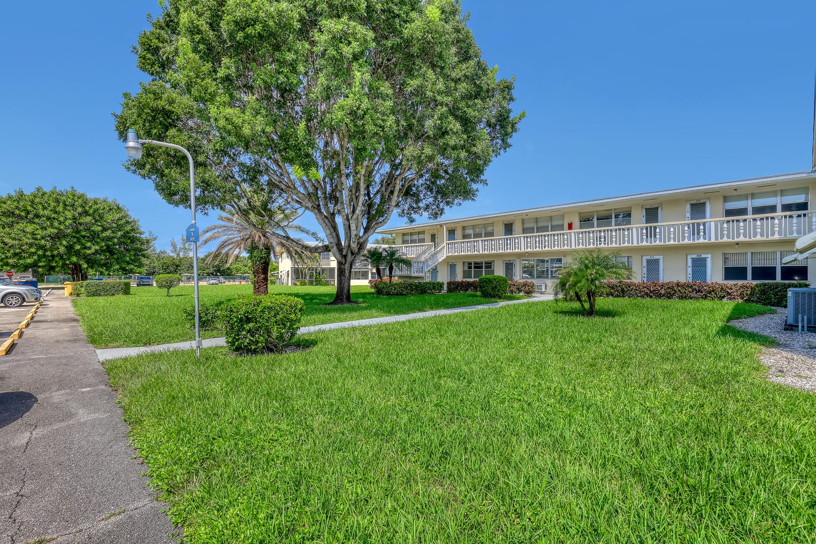 312 CAMDEN N, West Palm Beach, FL 33417 photo 2