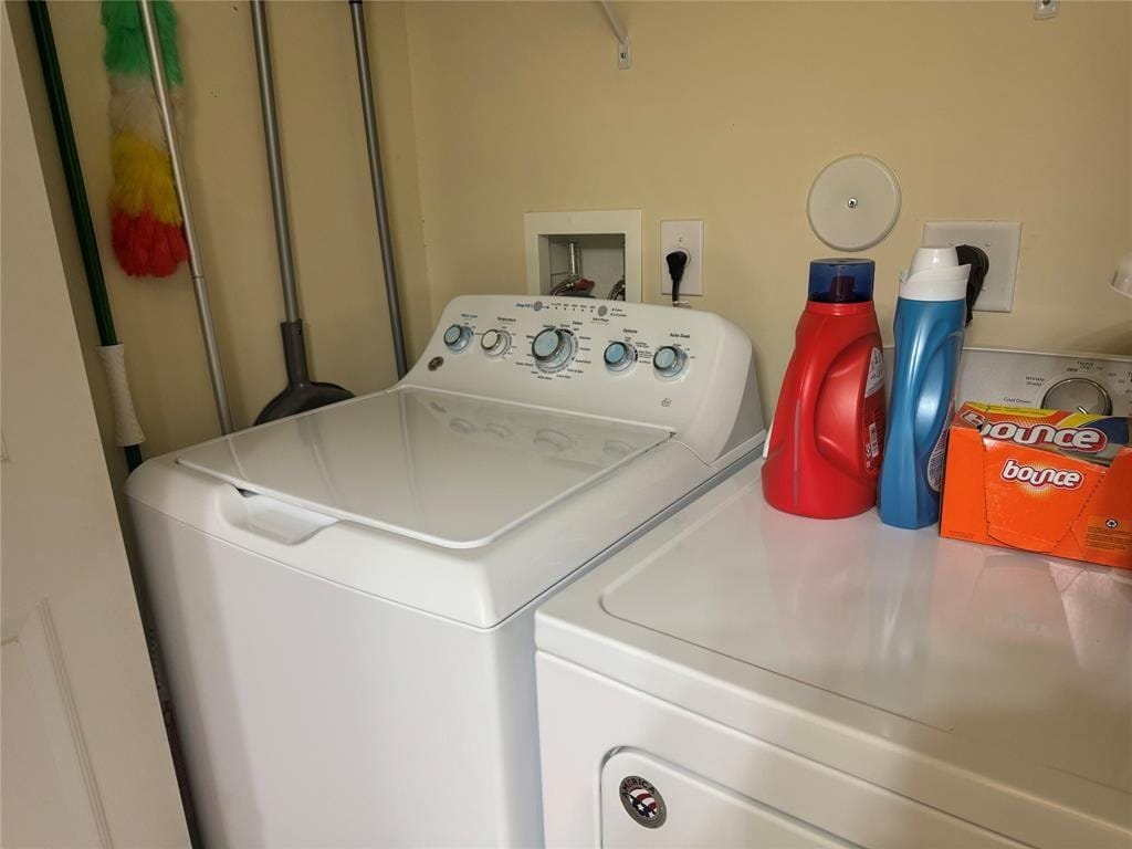 3500 OAKS CLUBHOUSE Drive 204, Pompano Beach, FL 33069 photo 8