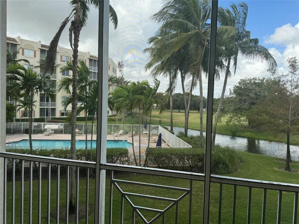 3500 OAKS CLUBHOUSE Drive 204, Pompano Beach, FL 33069 photo 9
