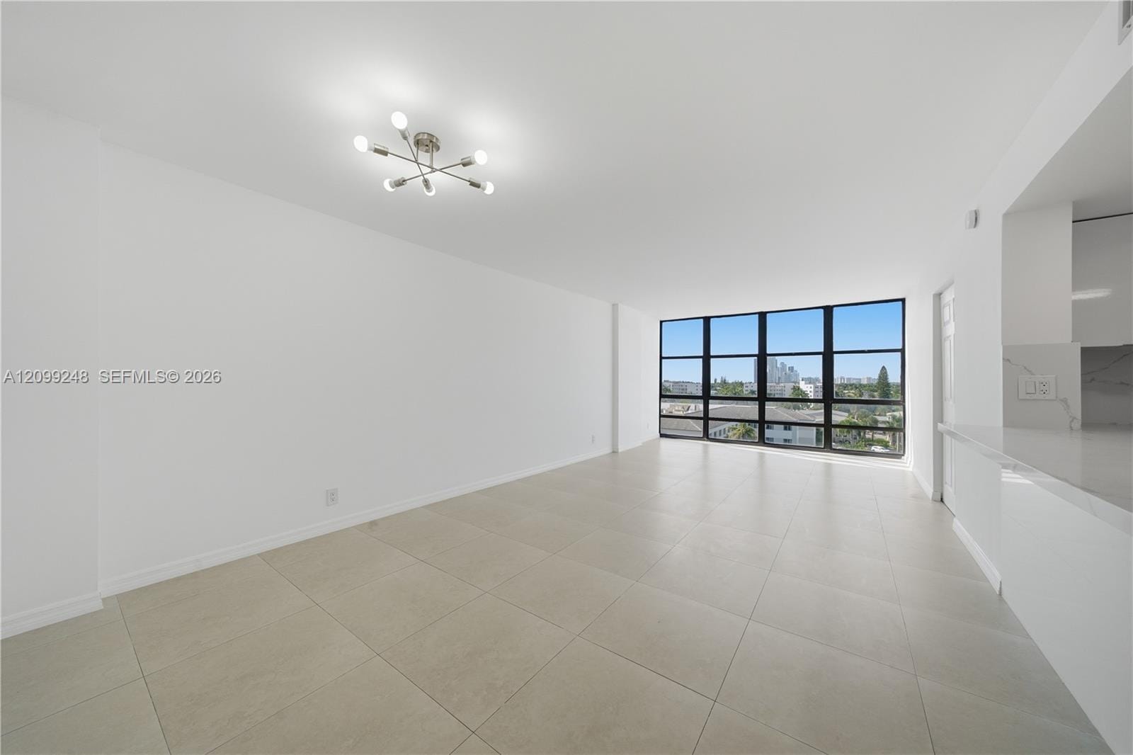 2049 S Ocean Drive 703 — photo 2