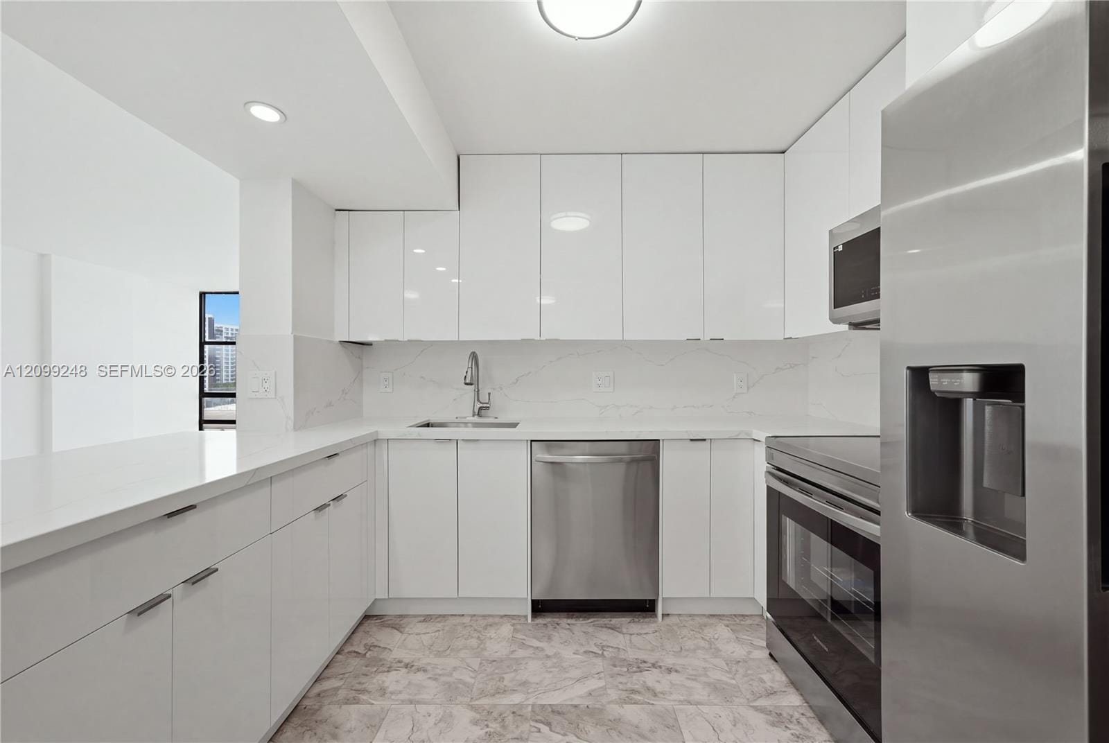 2049 S Ocean Drive 703 — photo 5