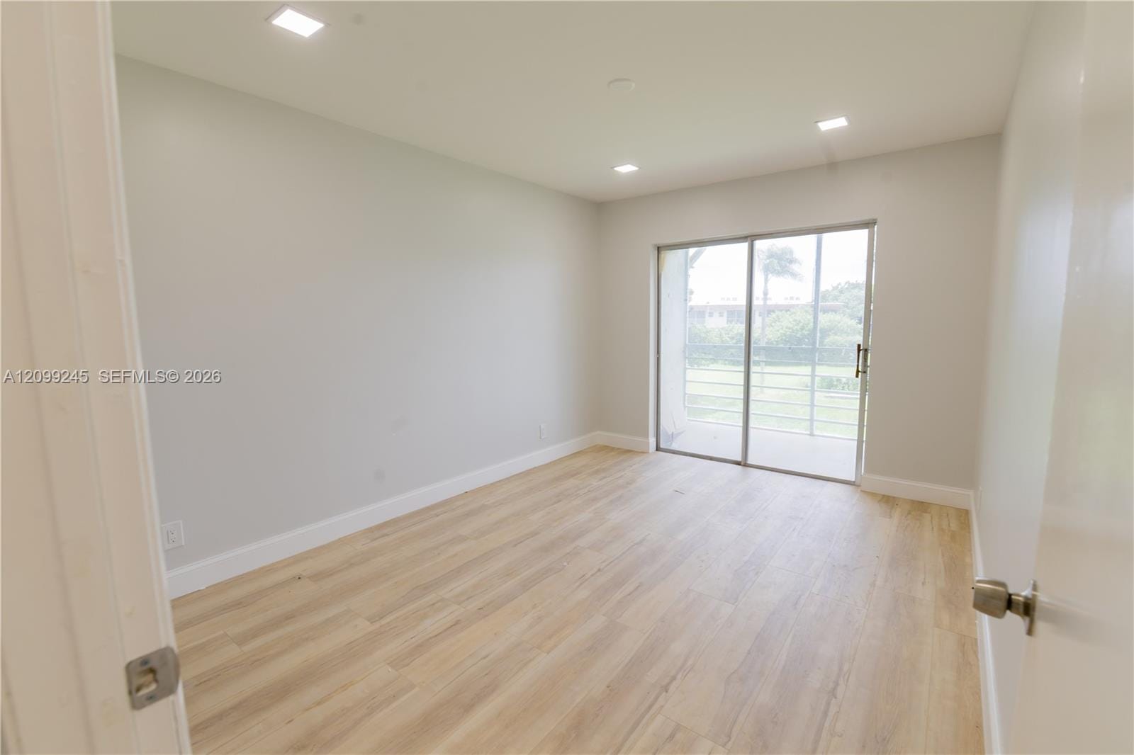 2100 Springdale Boulevard 314 — photo 3
