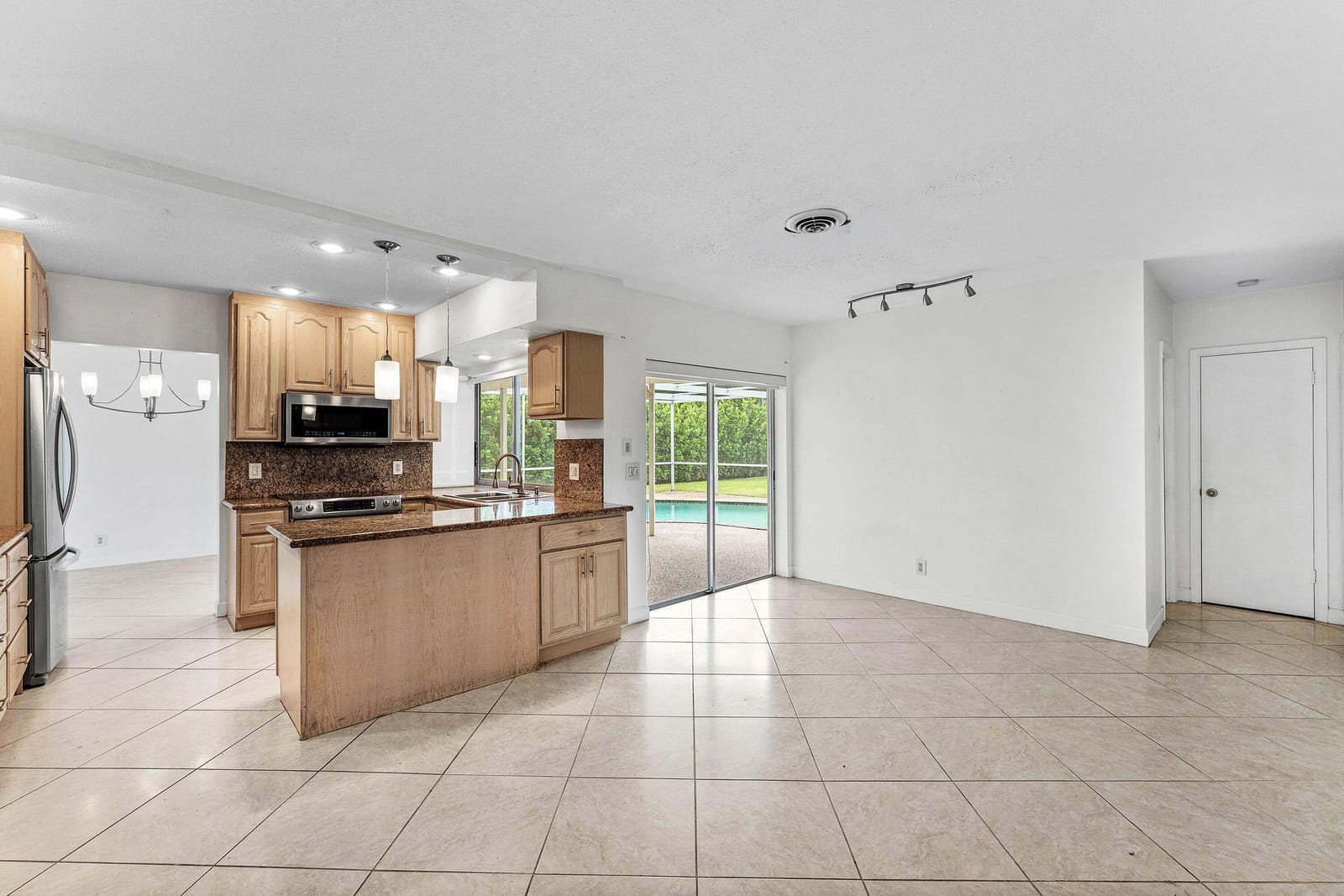 1368 SW 13TH Street — photo 7