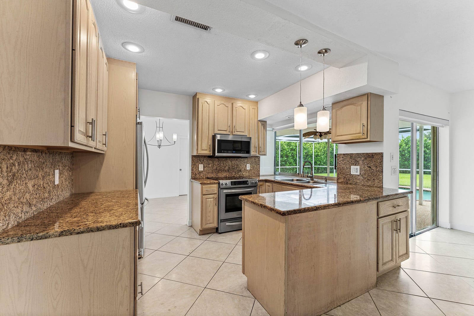1368 SW 13TH Street — photo 8