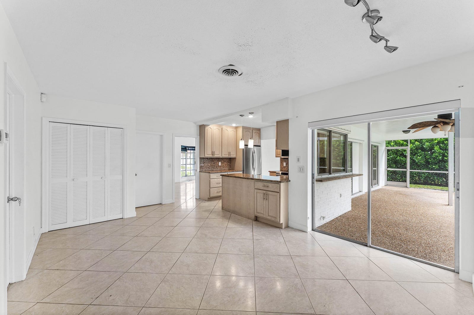 1368 SW 13TH Street — photo 10