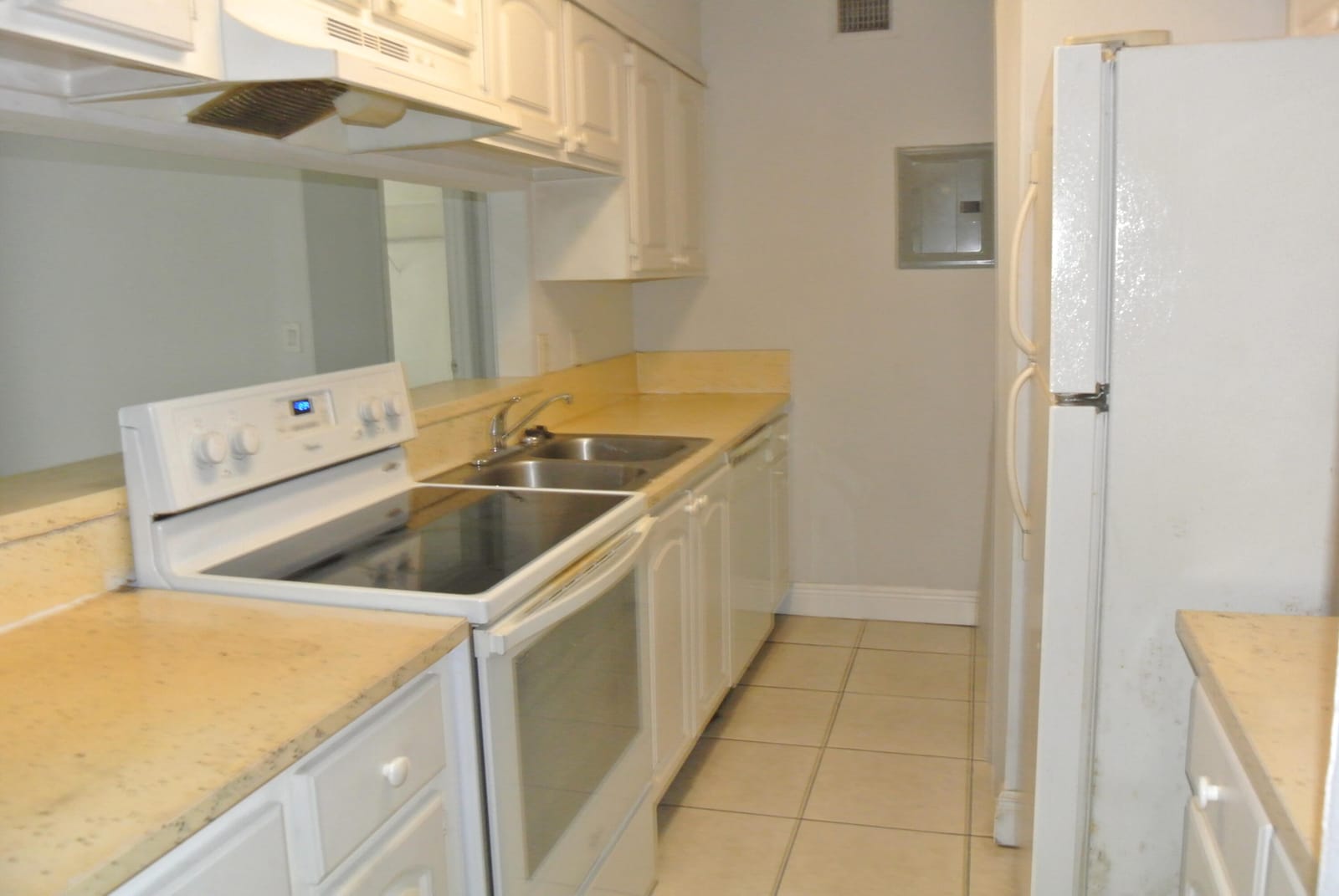 4471 TREEHOUSE Lane G, Tamarac, FL 33319 photo 3