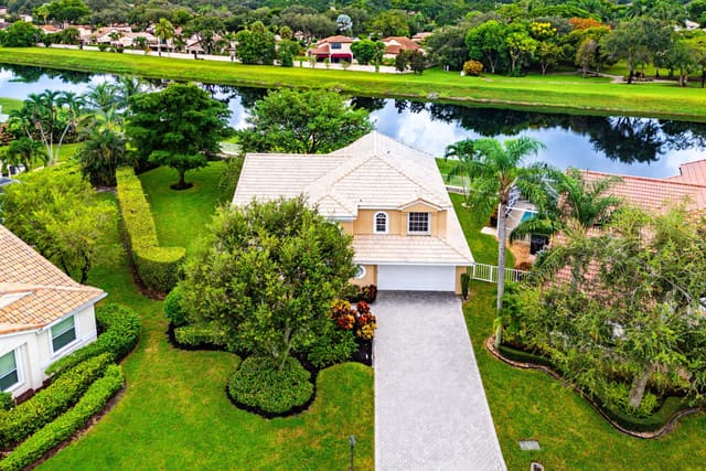 23350 Torre Circle, Boca Raton, FL 33433