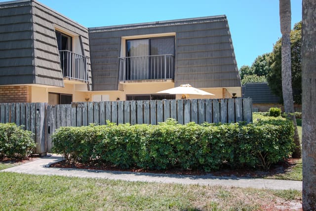 606 6TH Way, West Palm Beach, FL 33407