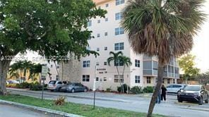1830 Dixieanna Street 605, Hollywood, FL 33020
