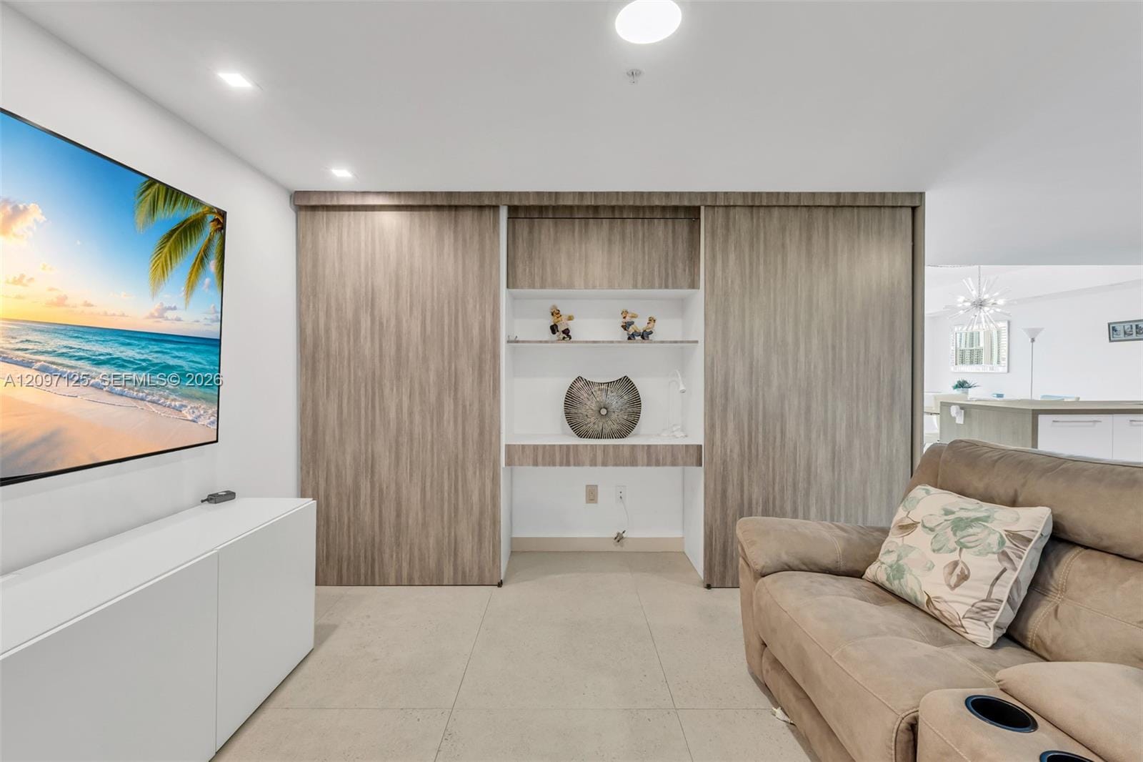 400 Sunny Isles Boulevard 916, Sunny Isles Beach, FL 33160 photo 15