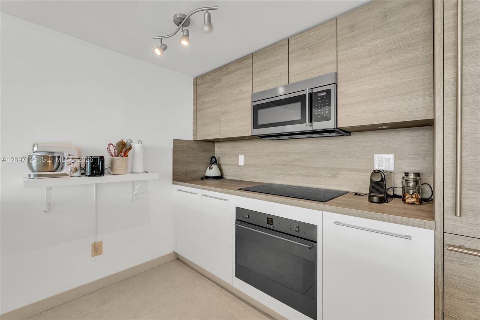 400 Sunny Isles Boulevard 916, Sunny Isles Beach, FL 33160 photo 19
