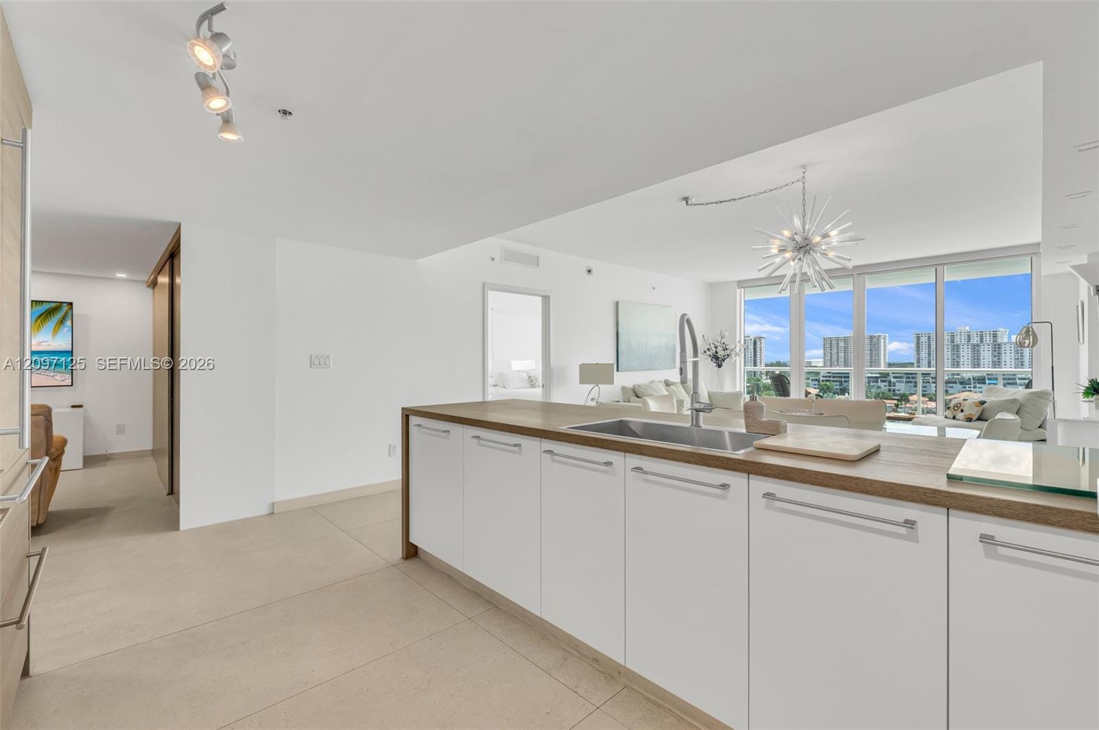 400 Sunny Isles Boulevard 916, Sunny Isles Beach, FL 33160 photo 22