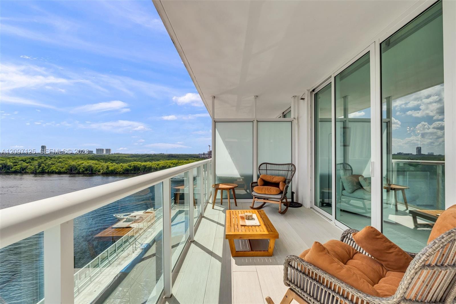 400 Sunny Isles Boulevard 916, Sunny Isles Beach, FL 33160 photo 30