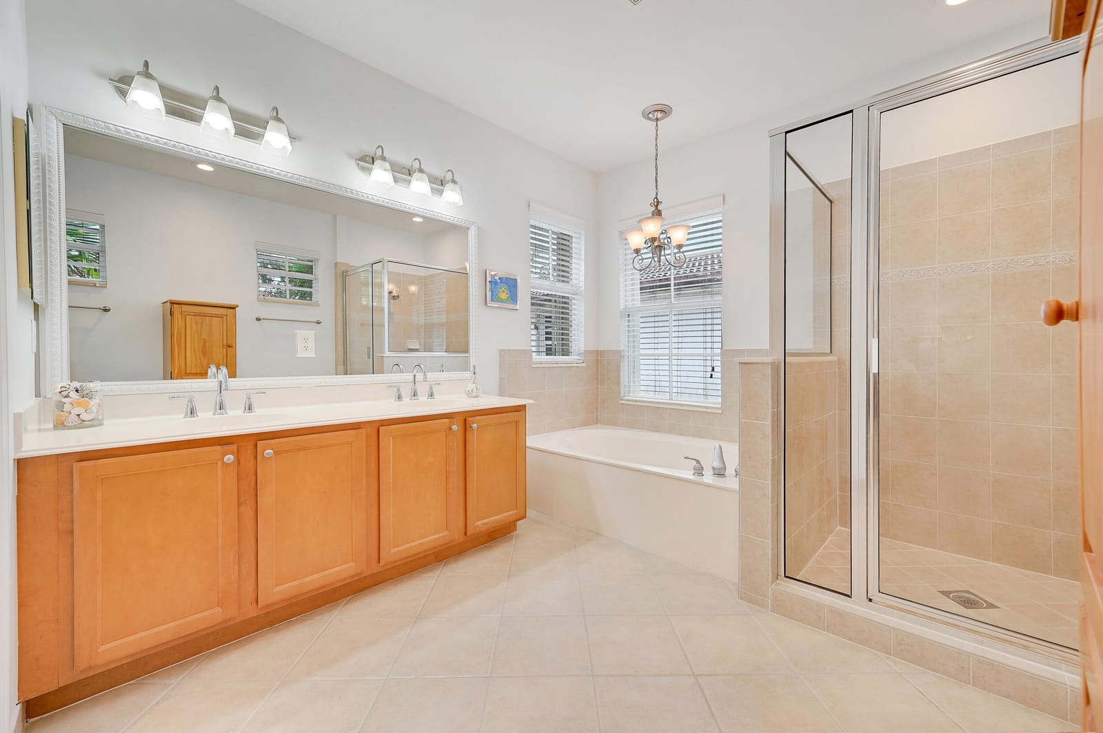 654 CASTLE Drive — photo 11