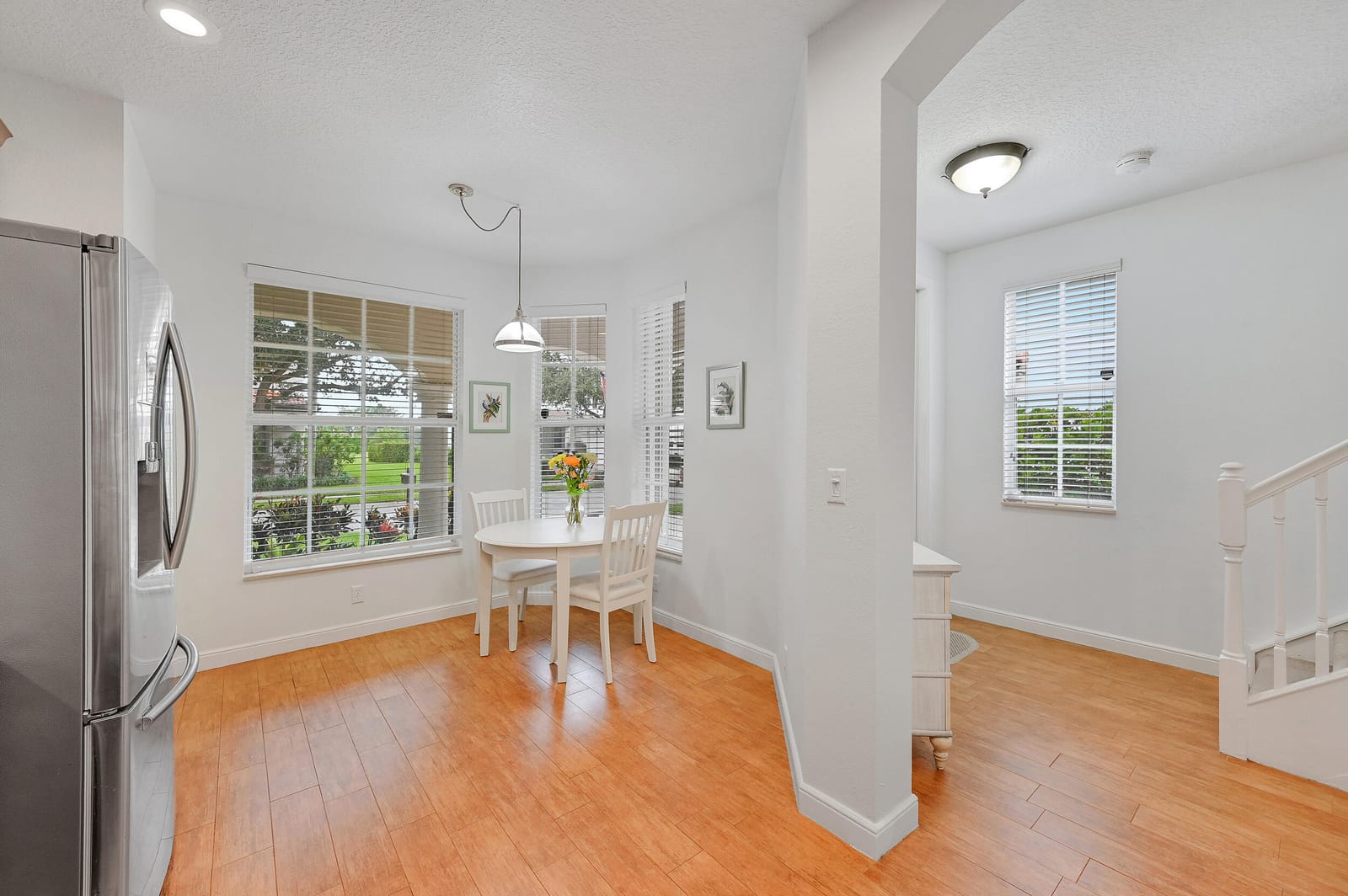 654 CASTLE Drive — photo 6