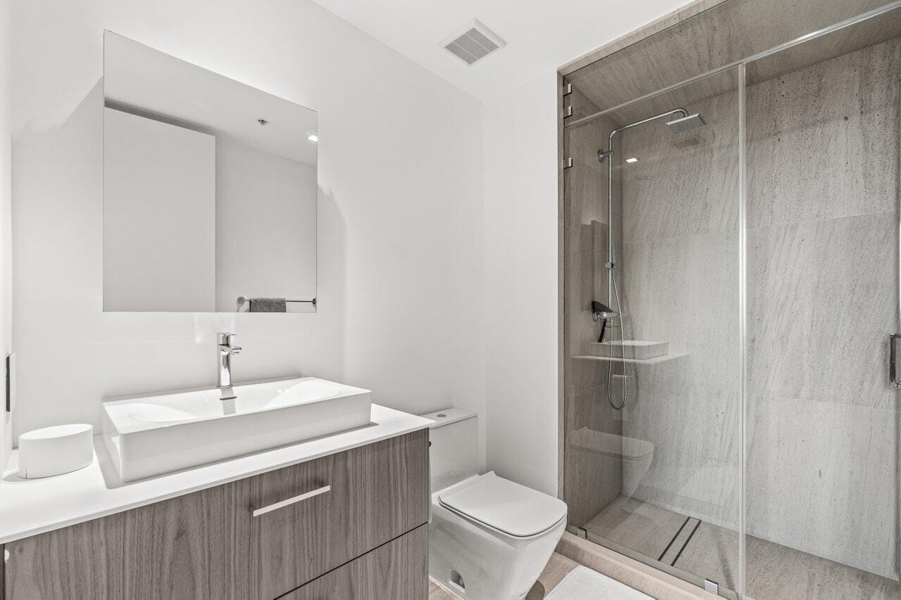300 S AUSTRALIAN Avenue 1104 — photo 11