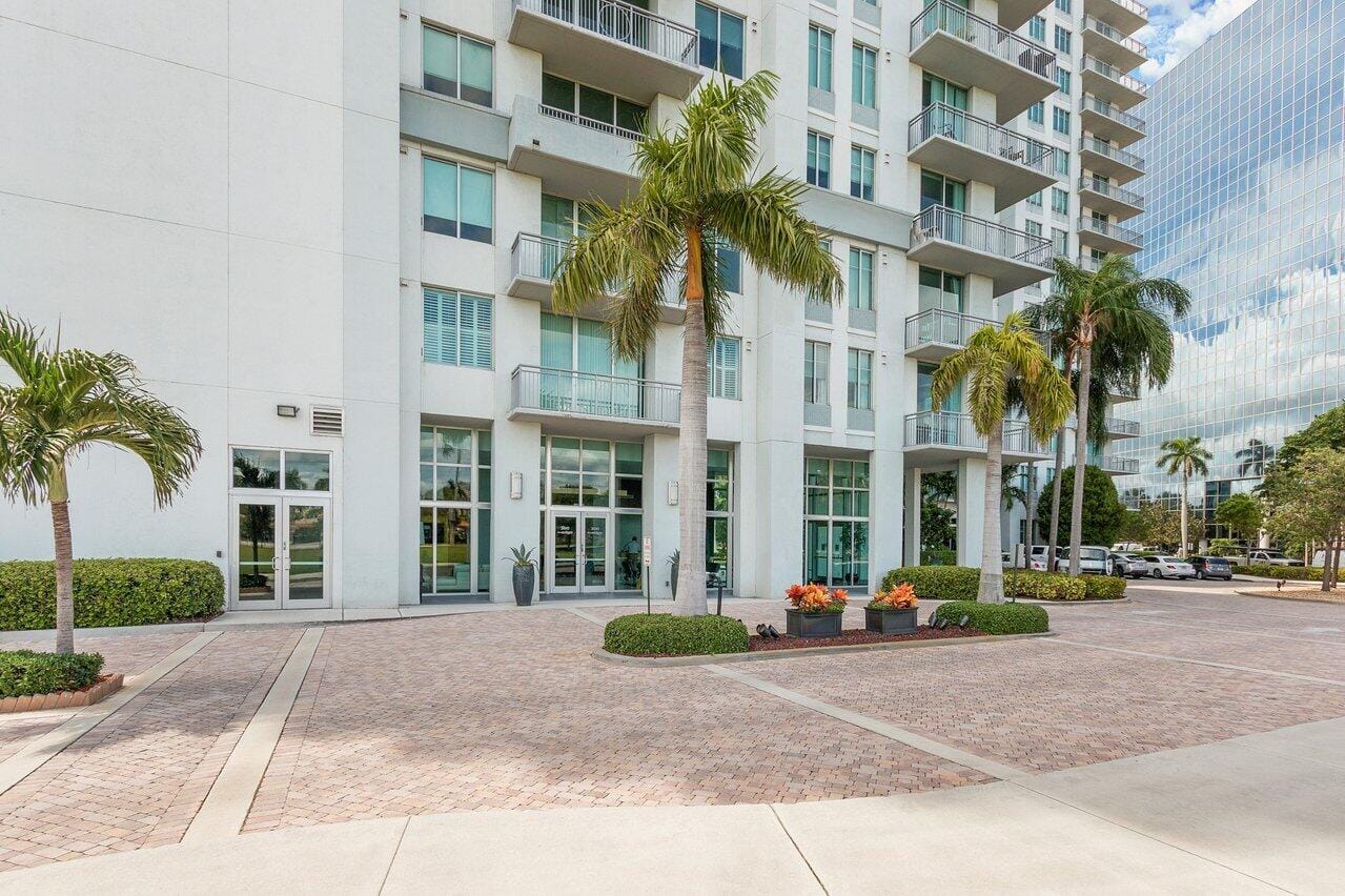 300 S AUSTRALIAN Avenue 1104, West Palm Beach, FL 33401 photo 25