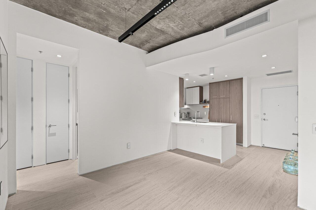 300 S AUSTRALIAN Avenue 1104 — photo 7