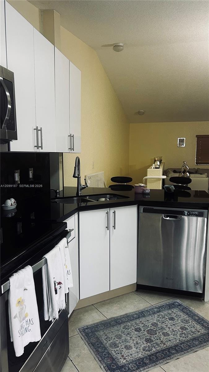 10939 W Okeechobee Road 201, Hialeah Gardens, FL 33018 photo 3