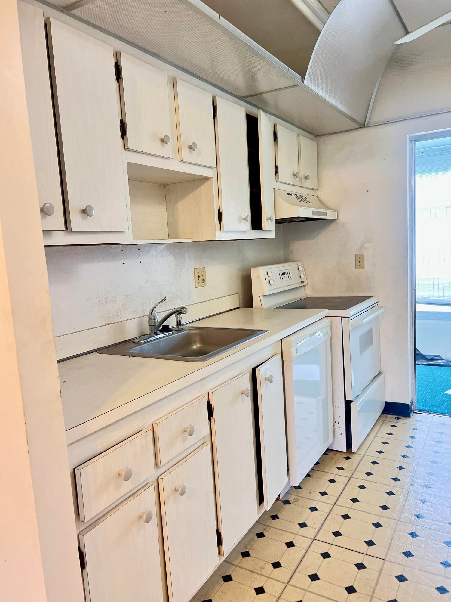 601 NW 78th Terrace 205, Margate, FL 33063 photo 7