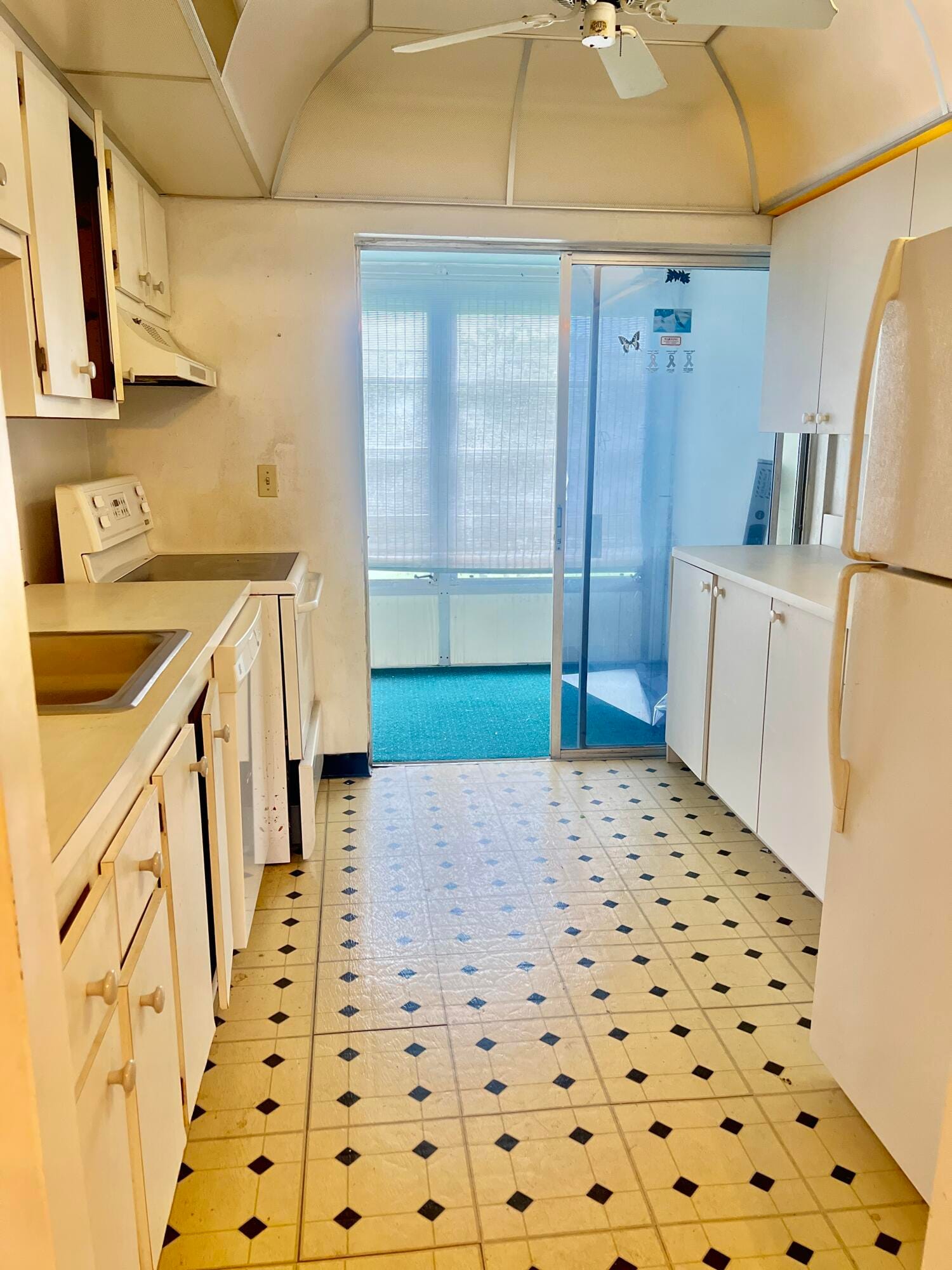 601 NW 78th Terrace 205, Margate, FL 33063 photo 8