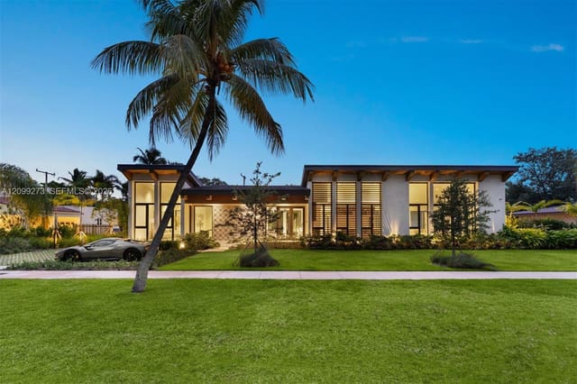 6716 San Vicente Street, Coral Gables, FL 33146